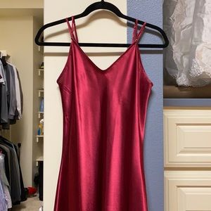 Slip style nightgown like new